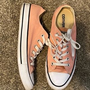 Lightly worn- light pink low tops chucks